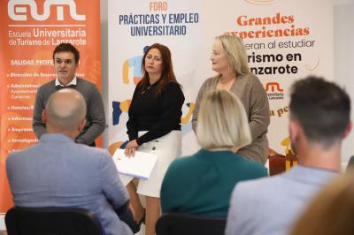 Imagen El Cabildo y COPTURISMO sellan un convenio pionero