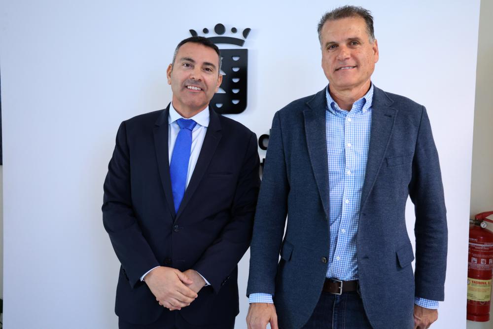 Imagen El Cabildo de Lanzarote aprueba la adhesión al convenio marco de gestión de envases domésticos con el Gobierno de Canarias y Ecoembes