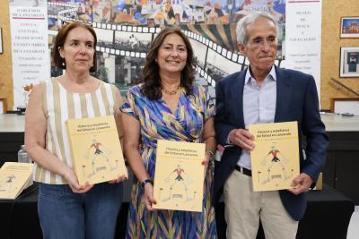 Imagen El Servicio de Publicaciones presenta el libro ‘Historia y estadística del fútbol en Lanzarote’