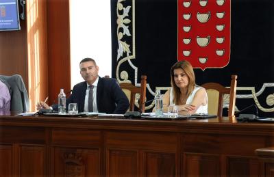 Imagen El Cabildo de Lanzarote da luz verde a la nominación de las subvenciones de los Planes de Cooperación Municipal de 2026 a los Ayuntamientos de Arrecife y Haría