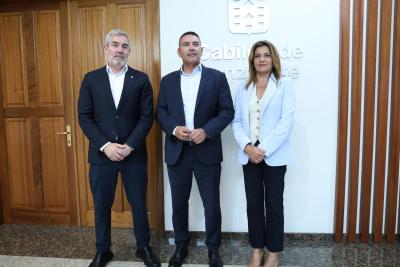 Imagen Clavijo reafirma en Lanzarote el compromiso con unos servicios públicos “más cercanos, accesibles y modernos”