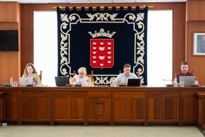 Imagen El Cabildo de Lanzarote y La Graciosa falla los Premios ‘Isla de Lanzarote’ y ‘Distinguidos del Turismo’ 2026