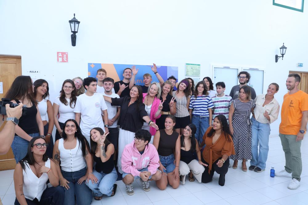 Imagen La Escuela Universitaria de Turismo de Lanzarote y el Cabildo dan la bienvenida al curso académico impulsando la movilidad internacional...